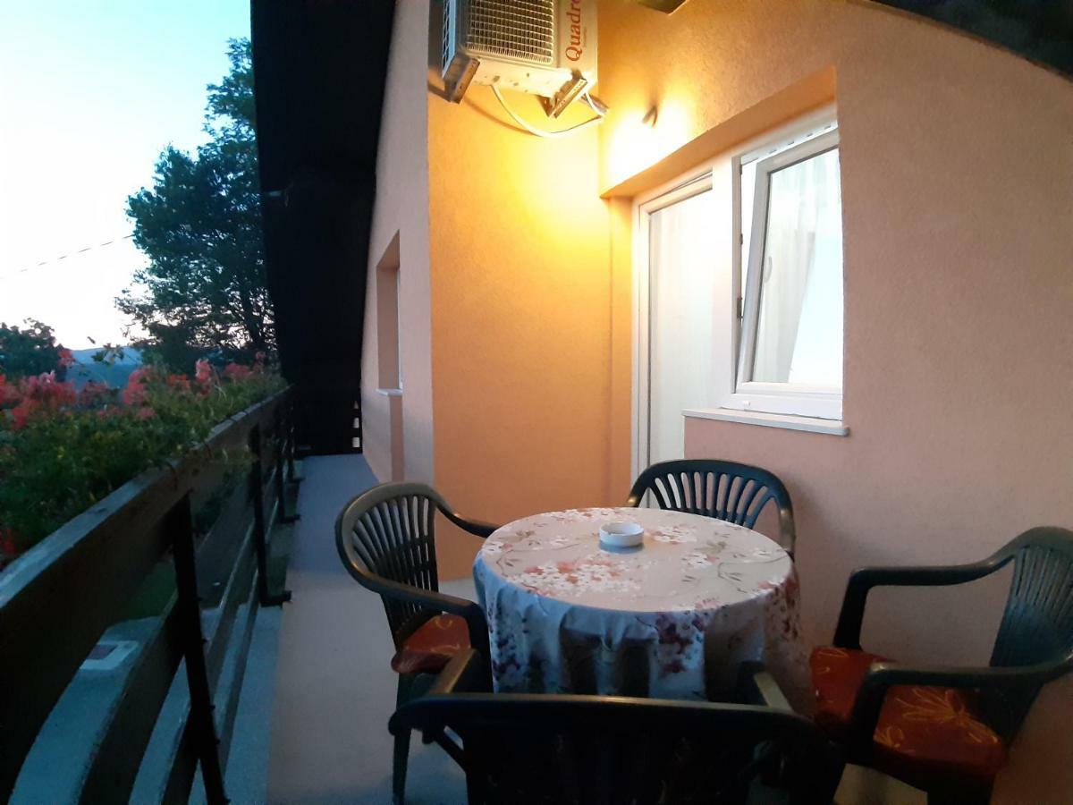 House Jelena&Marija Apartment Rakovica Exterior photo